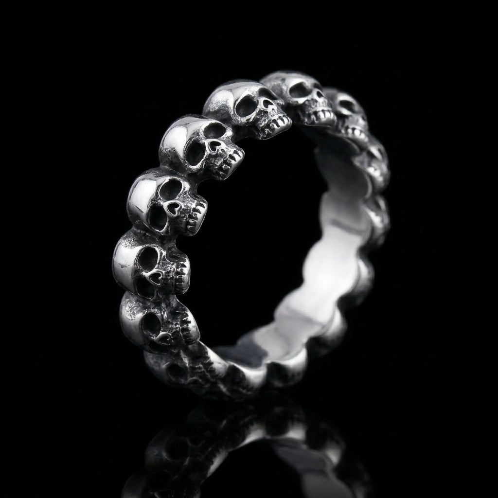 Skull Circle - Silver